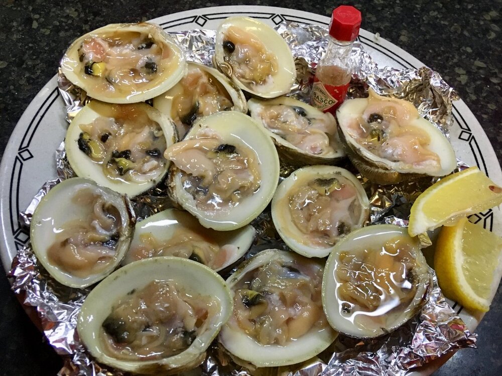 clams.thumb.jpg.73f52ee1590b5cab35f178cf499170a6.jpg