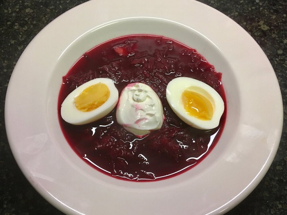 borscht.thumb.jpg.84157650a306ff856ba5bcd00608c6ea.jpg