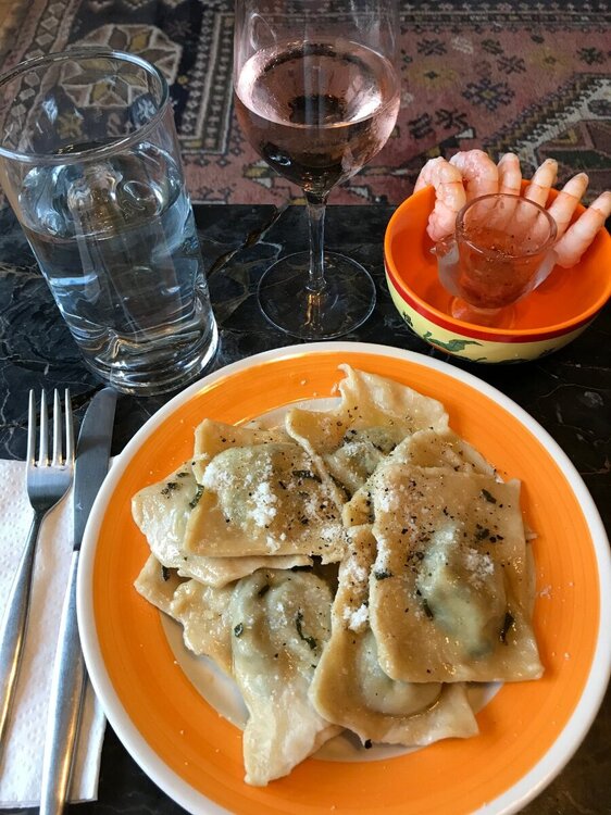 dinner.thumb.JPG.3147779fa37ccd81a622694ad76735f2.JPG