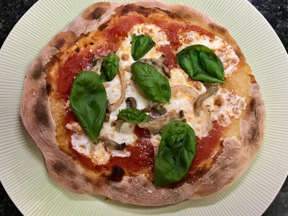 pizza.thumb.jpg.d88459ff11257a9cc55b21a07f49539b.jpg