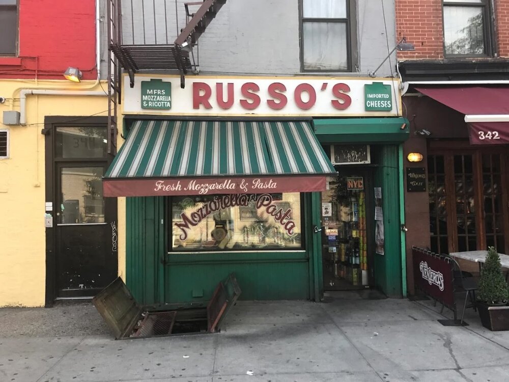 Russos.thumb.jpg.44c23bdad3c1926c1d449b89fbb65ac8.jpg